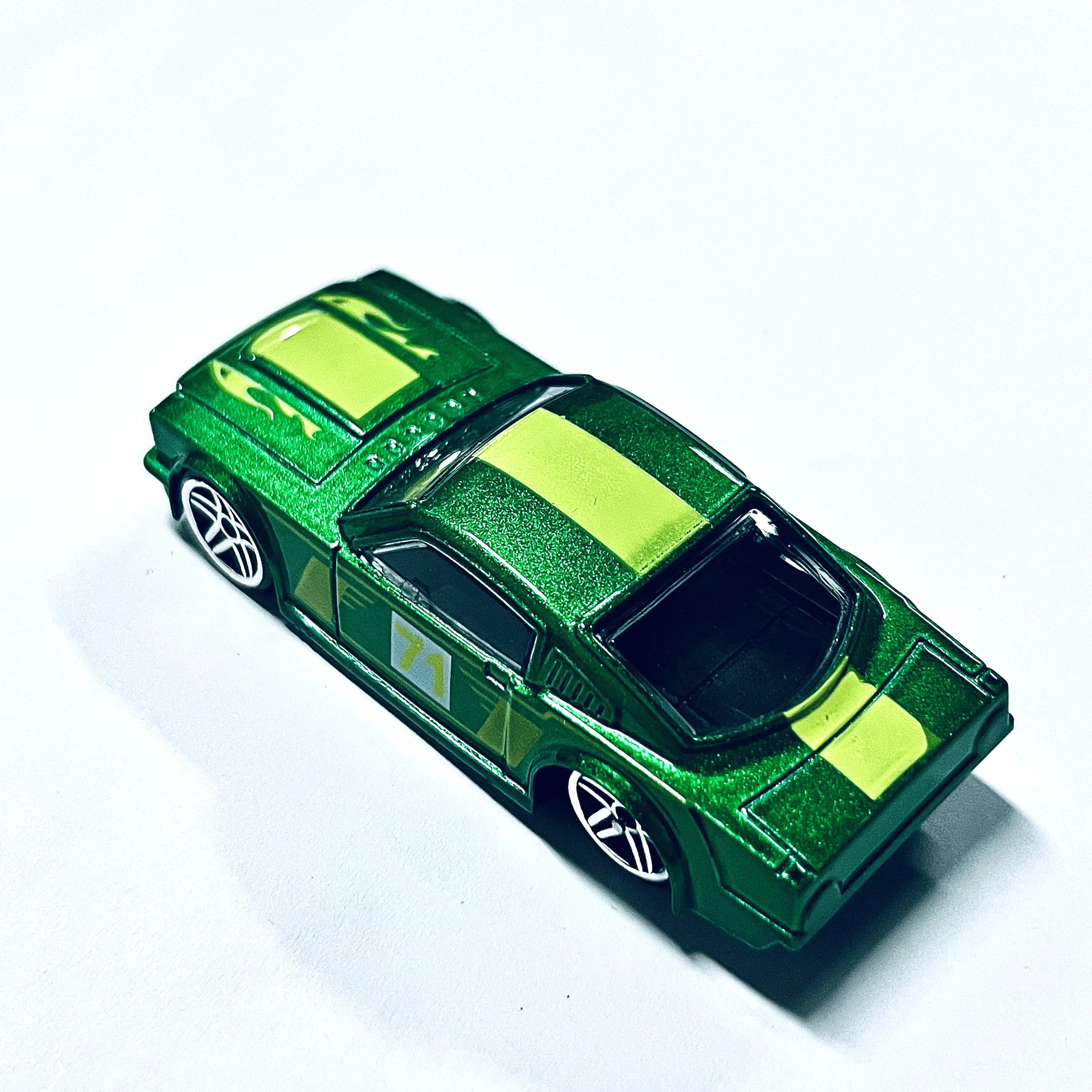 Alloy car toys, sports cars, car models, children's off-road vehicles, pull-back toy cars, for boys